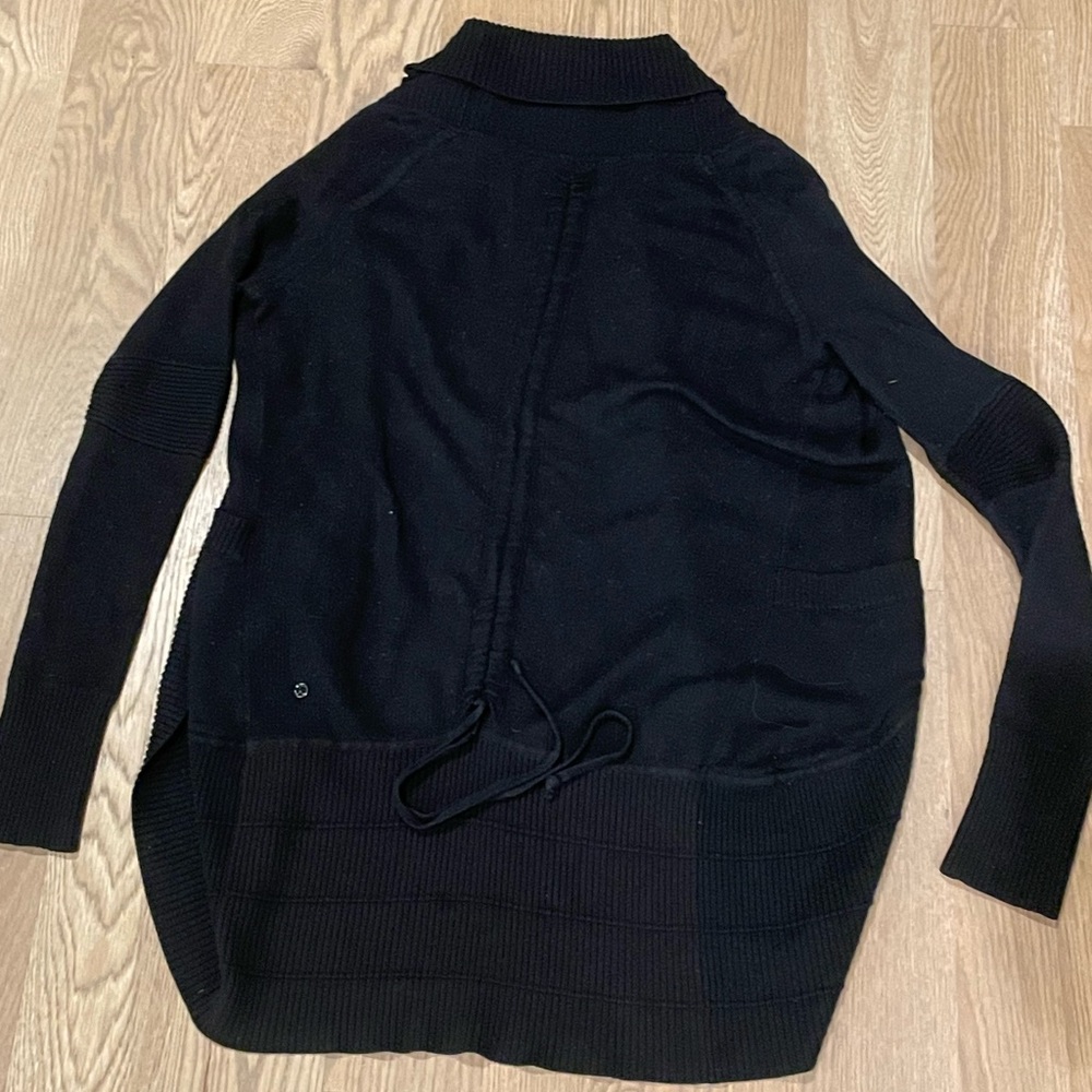 LULULEMON Black SIT in LOTUS Wrap Reversible Sweater SZ 4 - Picture 2 of 6